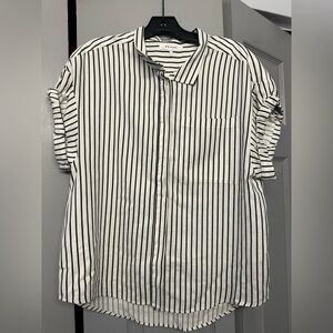 Frame Women’s Black and White Vertical Stripe Button-Up Shirt